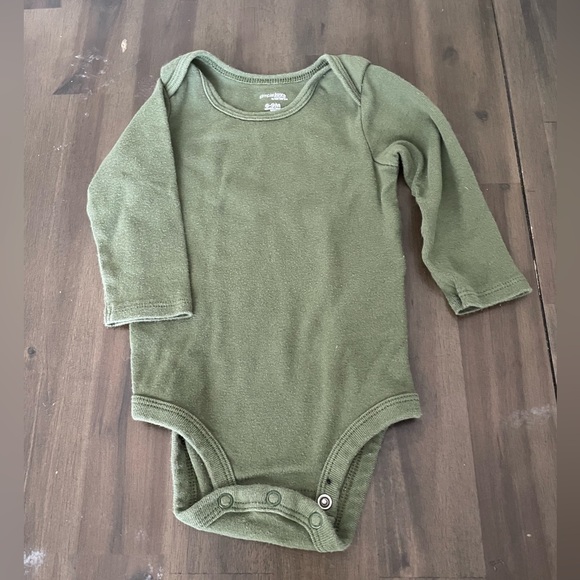 Top & bottom baby boy set - Picture 2 of 3